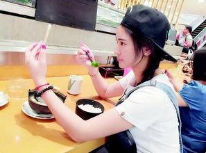 女主播游乐园露出下站,引发网友热议